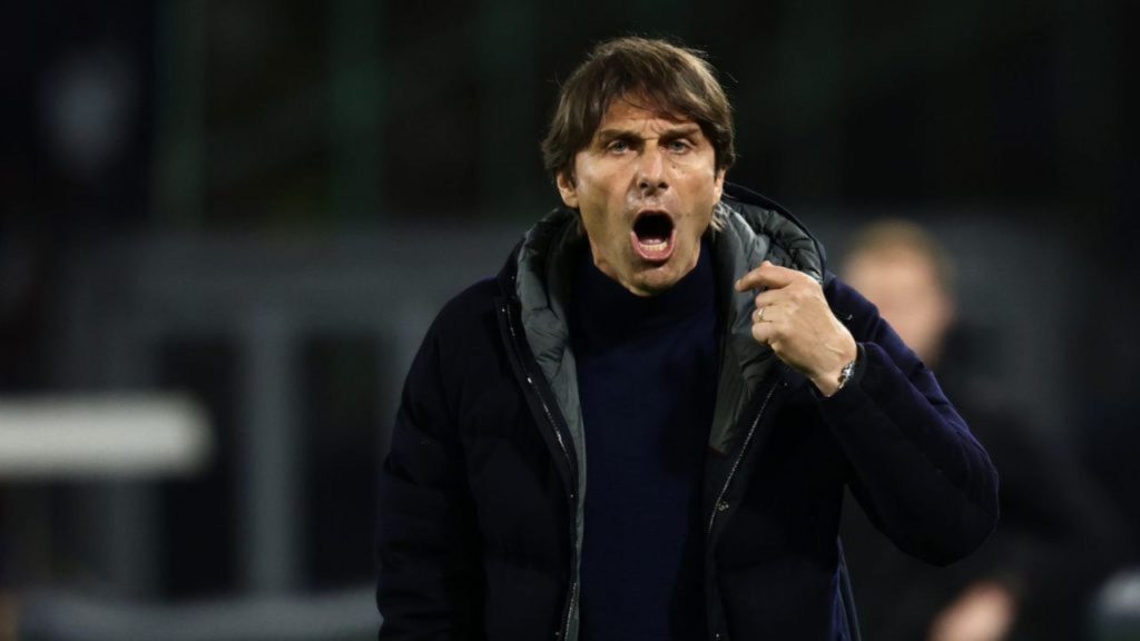 ANTONIO CONTE ALLENATORE NAPOLI