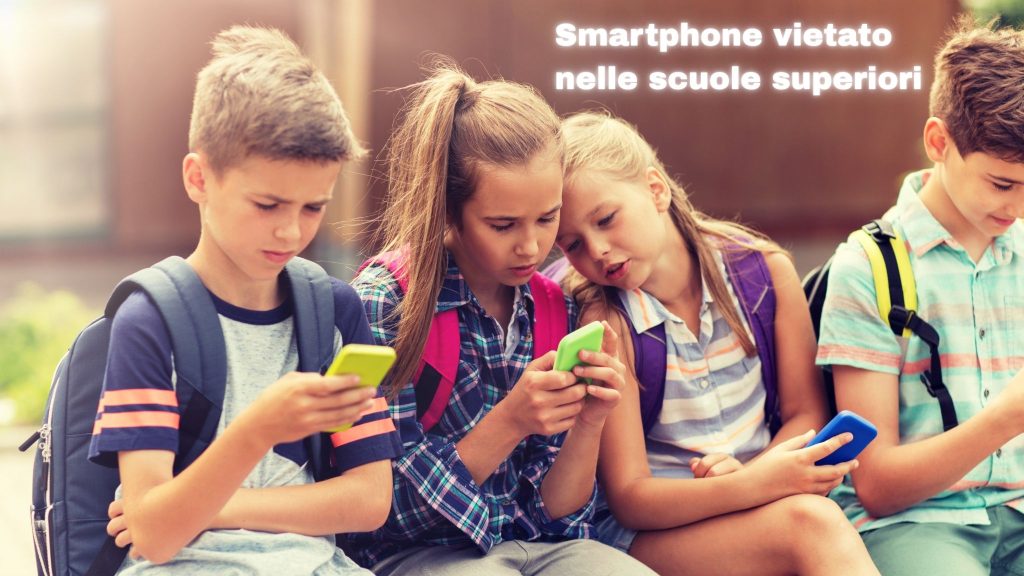 Divieto di smartphone nelle scuole superiori nel 2025: nuova norma scolastica